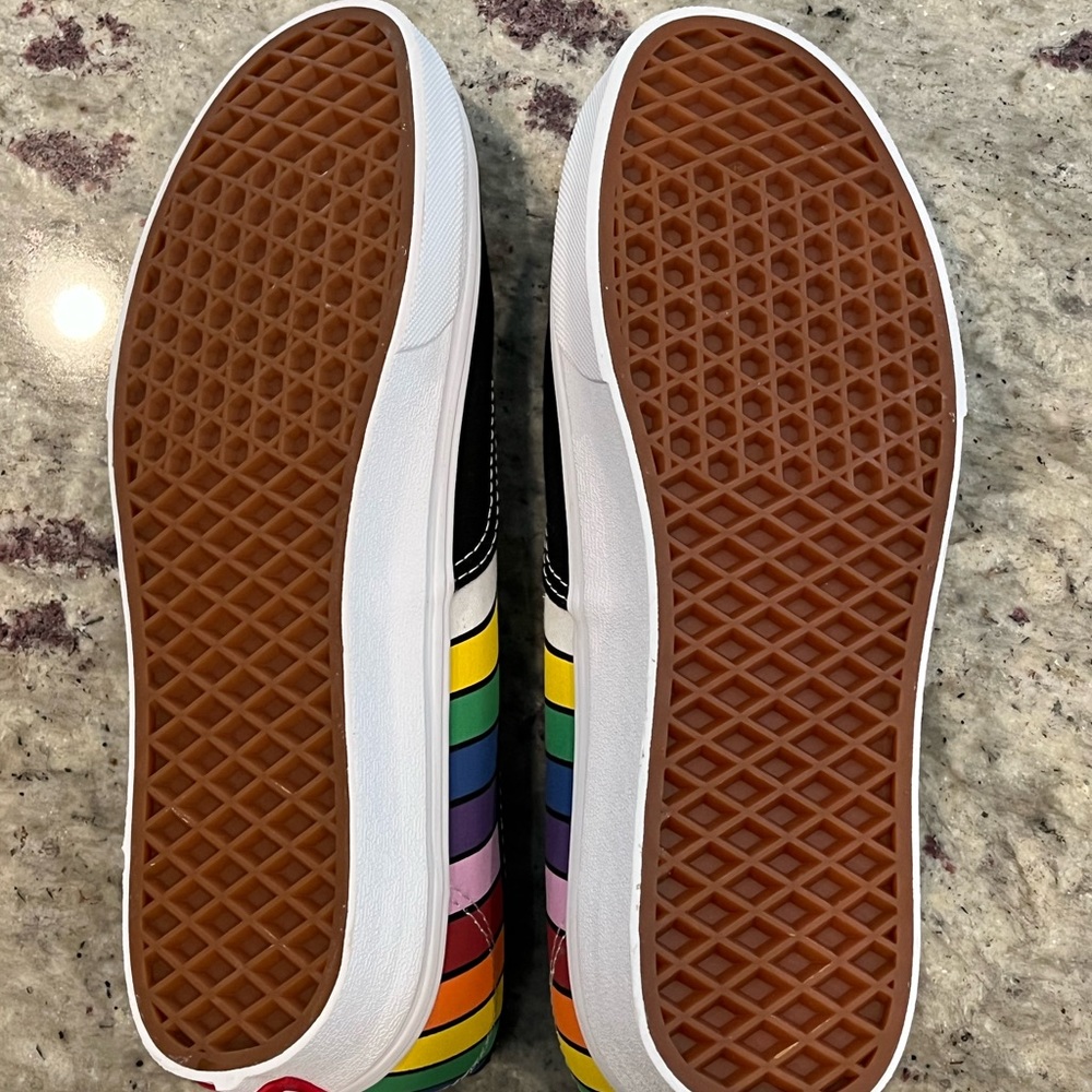 Nwt Vans Authentic - image 3